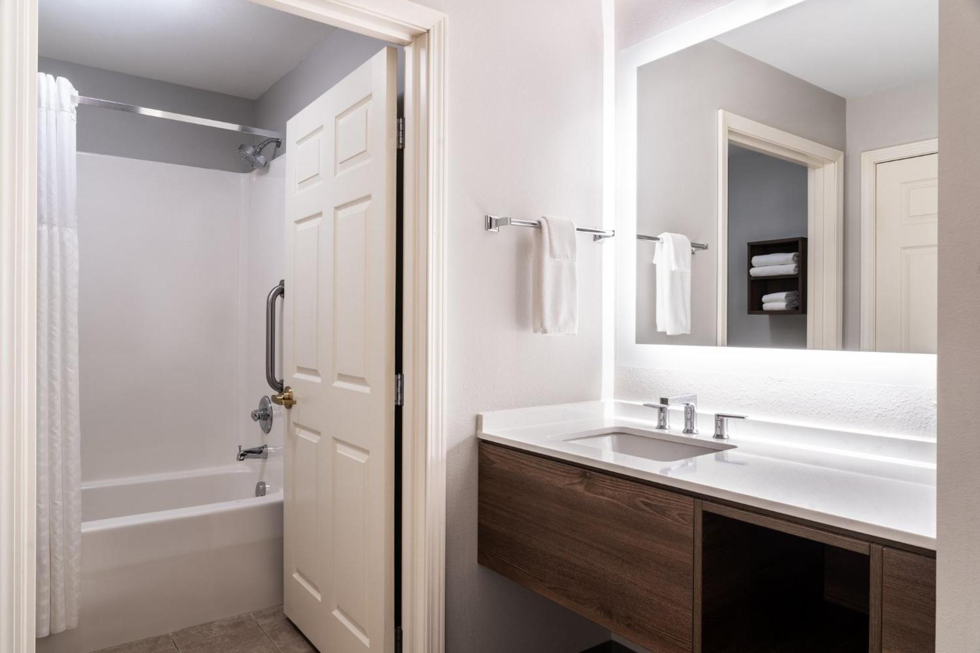 Staybridge Suites Akron-Stow-Cuyahoga Falls By Ihg Exterior foto